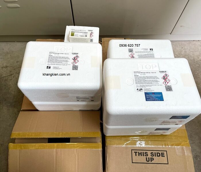 Hóa chất đi kèm máy quang phổ AL800.jpg