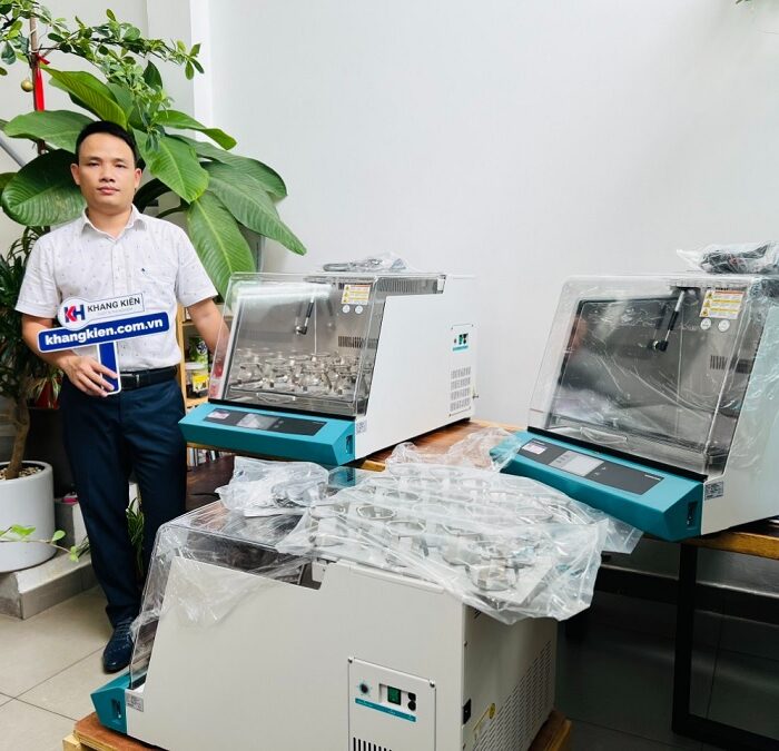 Tủ ấm lắc JEIOTECH IST 4075R Benchtop